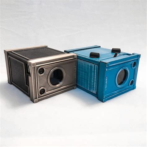 camera lenses from box camera to digital Reader